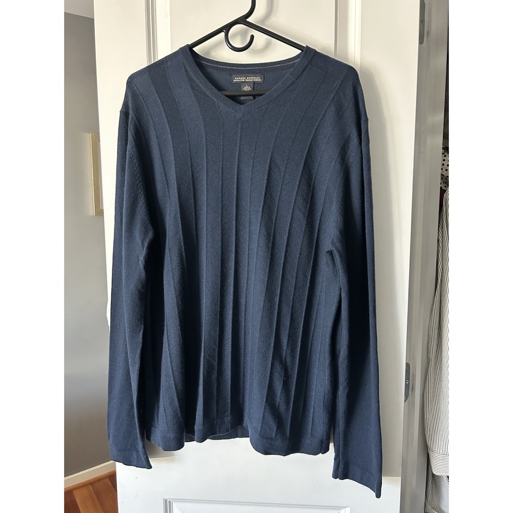 Banana Republic 100% Merino Wool V Neck Navy Blue Sweater Mens Size Large